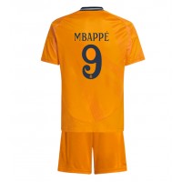 Camiseta Real Madrid Kylian Mbappe #9 Visitante Equipación para niños 2024-25 manga corta (+ pantalones cortos)